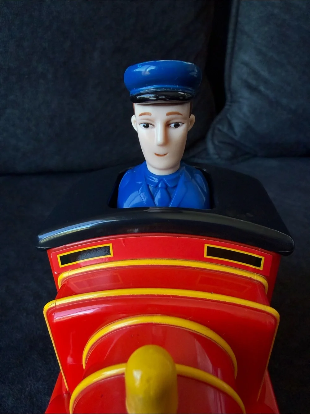 James Push-n-Go Train Toy 2009 - Thomas the Tank Engine